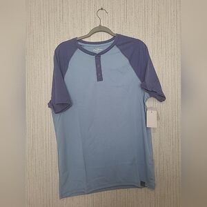 NWT Flag And Anthem Mens Size Medium Blue T-Shirt Colorblock Sleeves